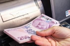 bankalarda-temmuz-2025-ara-zam-dalgasi-yapi-kredi-denizbank-ve-digerleri-maaslari-senlendirdi-f8KPaHhs.jpg