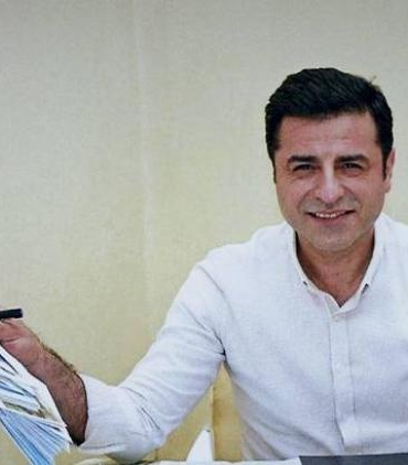 demirtas-icin-tahliye-beklentisi-ve-avukatlar-arasindaki-tartisma-7hwVpOsK.jpg