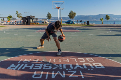 İzmir’de sporun önündeki engelleri kaldırıyor