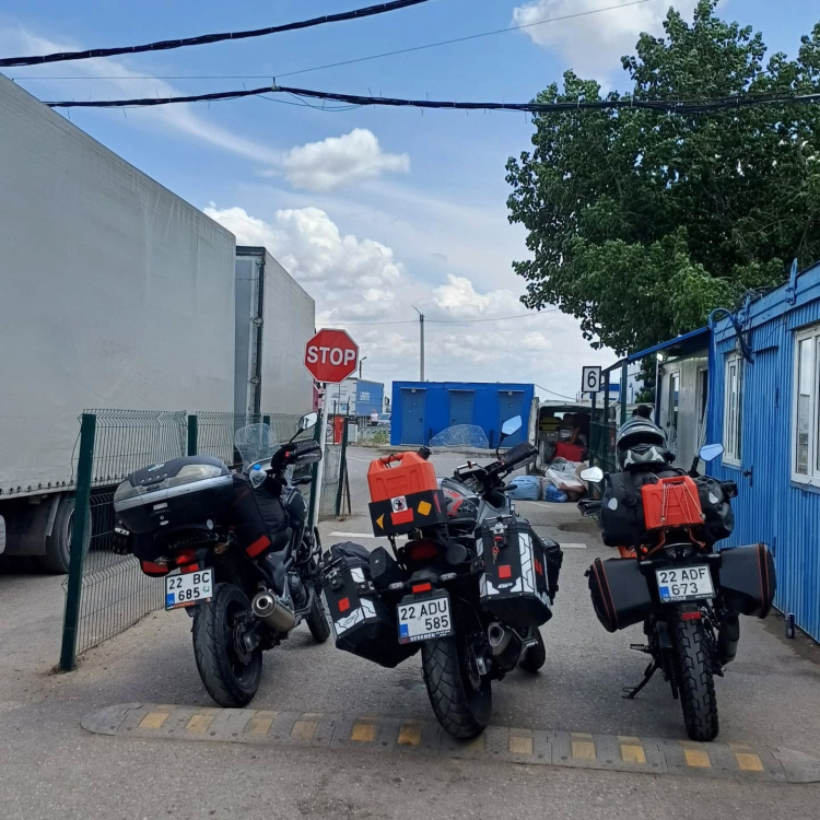 Keşan DOÇEK motorcuları 15 bin kilometrelik Orta Asya macerasını tamamladı