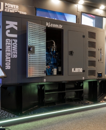 kj-power-generator-idef-2025te-mobil-ve-dayanikli-enerji-cozumleriyle-one-cikti-GQwApp2M.jpg