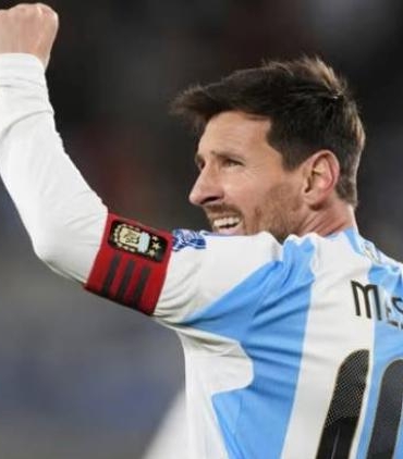 messi-arjantin-milli-takimiyla-son-resmi-macini-3-0lik-galibiyetle-tamamladi-liRe9499.jpg