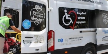 engelsiz-hizmet-araci-engelli-vatandaslar-icin-kamu-islemlerinde-kolaylik-4i7e4xnk.jpg