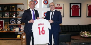 imzali-sponsorluk-anlasmasiyla-erikli-turkiye-mill-takimlarinin-resmi-tedarik-sponsoru-oldu-JxLVst2C.jpg