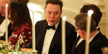 musk-ve-trump-toreninde-beyaz-sarayda-yeniden-bir-araya-geldi-yonetsel-govde-ve-yatirimci-leMcuPFJ.jpg
