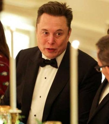 musk-ve-trump-toreninde-beyaz-sarayda-yeniden-bir-araya-geldi-yonetsel-govde-ve-yatirimci-leMcuPFJ.jpg