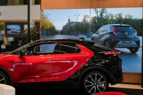 samsung-ve-toyota-avrupada-1250-bayide-dijital-signage-donusumunun-buyumesi-T24mJW9S.jpg