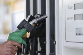 hafta-basinda-indirimin-ardindan-akaryakit-fiyatlarinda-yeni-dusus-sinyali-benzin-ve-motorin-icin-beklenen-84Mz1ygF.jpg