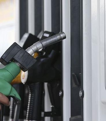 hafta-basinda-indirimin-ardindan-akaryakit-fiyatlarinda-yeni-dusus-sinyali-benzin-ve-motorin-icin-beklenen-84Mz1ygF.jpg