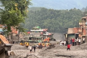 Nepal'de Buzul Çökmesi Felaketinin Ardından İklim Tazminatı Çağrısı Güçleniyor