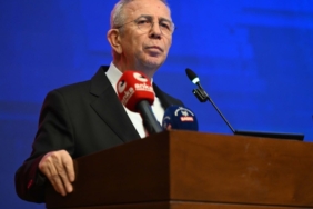 Müslim Sarı'nın Açıklamalarının Ardından Mansur Yavaş Partisinden İstifa Etti