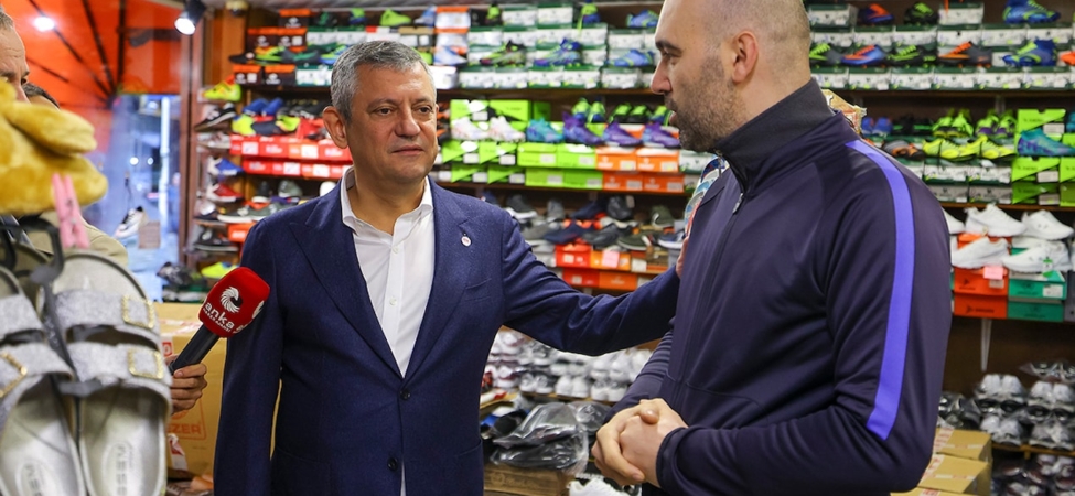 YENİ Parti Genel Başkanı Özgür Özel Rize Pazar'da Selzede Esnafı Ziyaret Etti