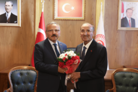 TBMM Başkanvekilliği Görevini Devralan Yusuf Beyazıt İçin Mecliste Tören Düzenlendi