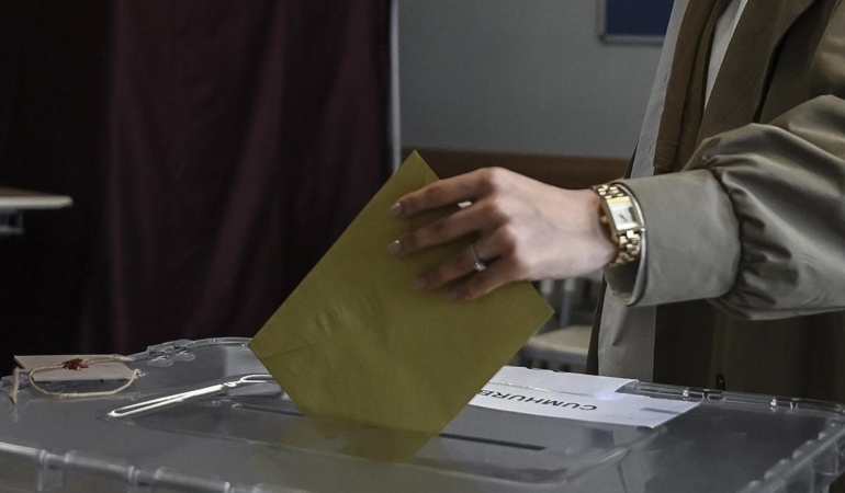 Hatay Seçim Anketinde Lider Değişti: Zirvede 4,9 Puanlık Fark