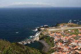 Corvo Adasında Yavru Deniz Kuşlarını Korumak İçin Beş Gece Karartma Uygulandı